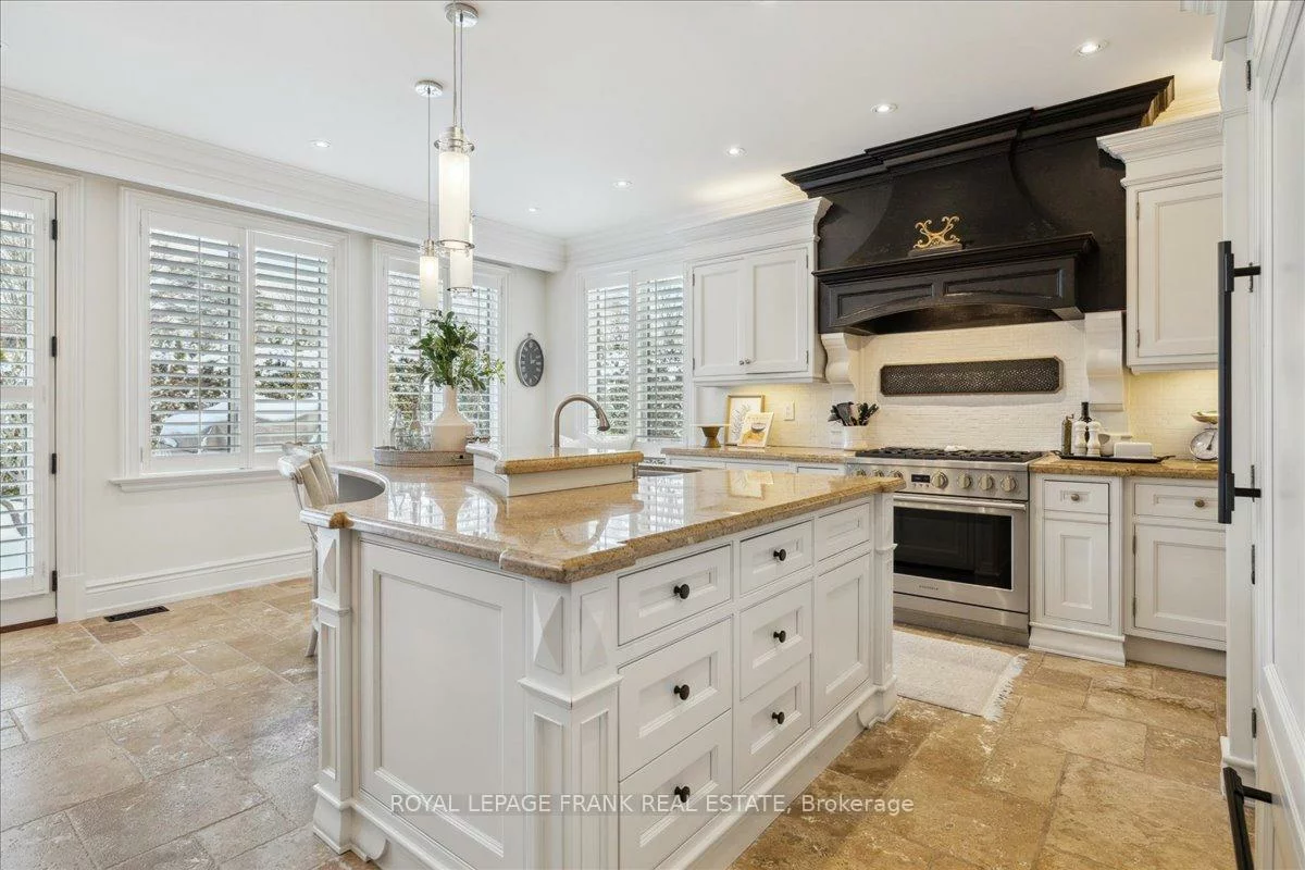 347, Chartwell, 1011 - MO Morrison, Oakville