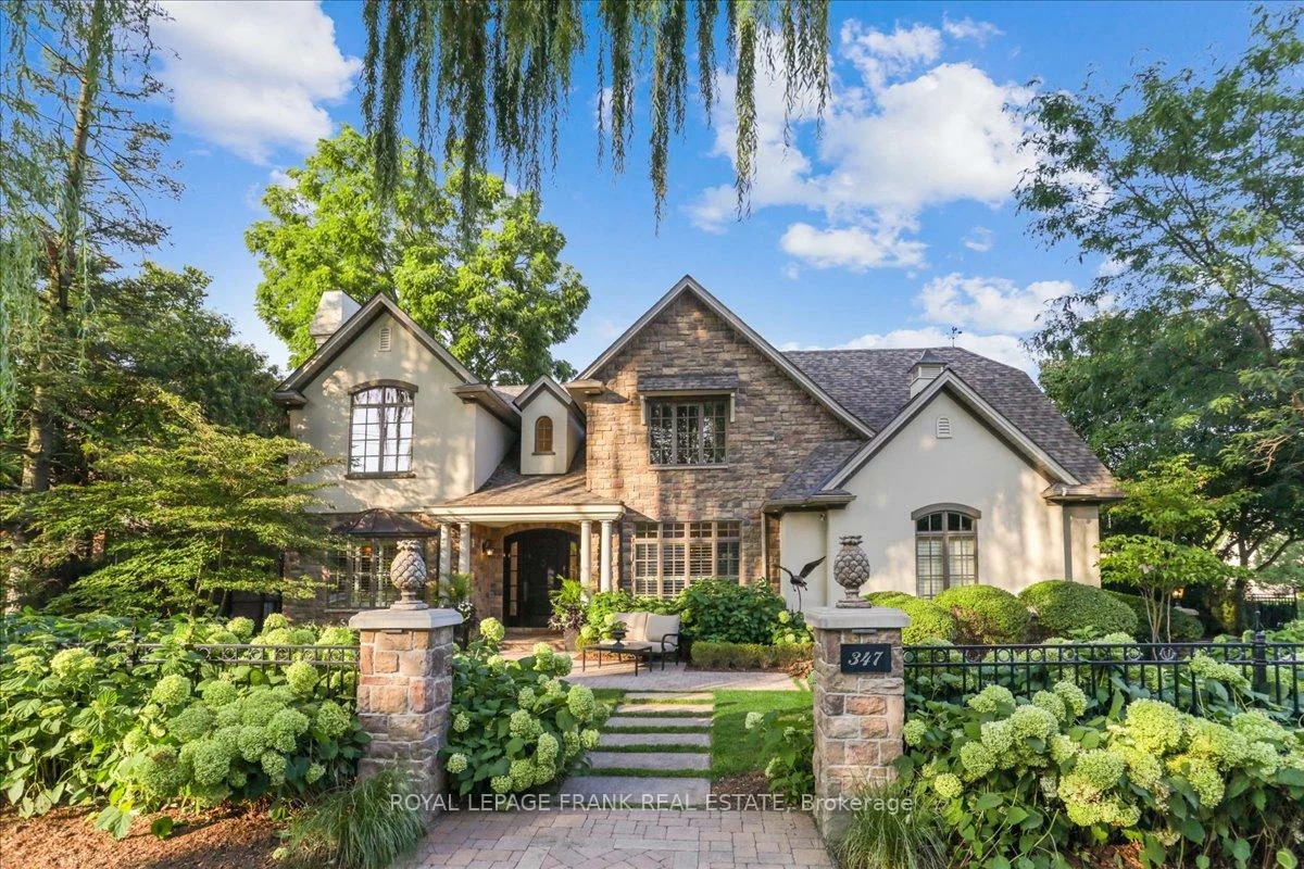 347, Chartwell, 1011 - MO Morrison, Oakville