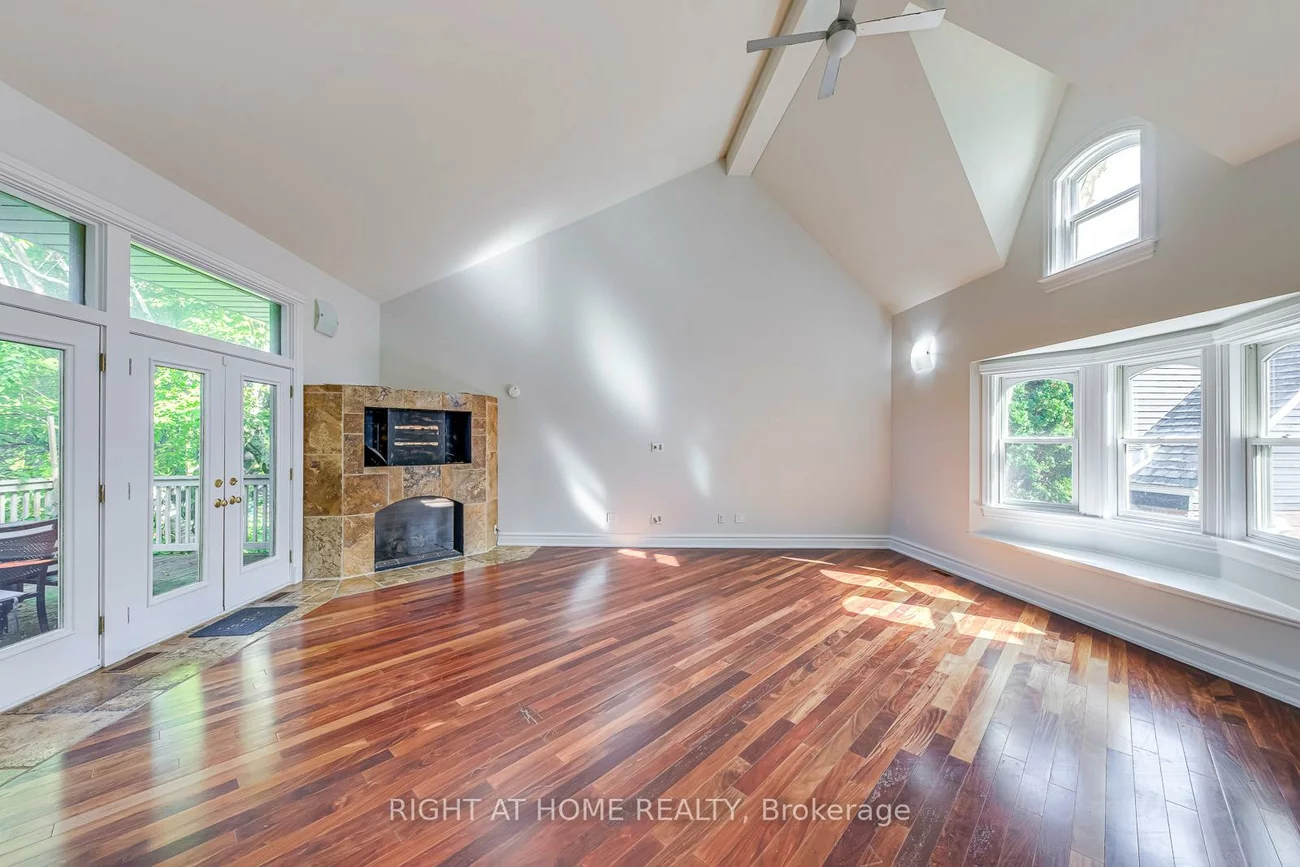 435, Maple, 1013 - OO Old Oakville, Oakville