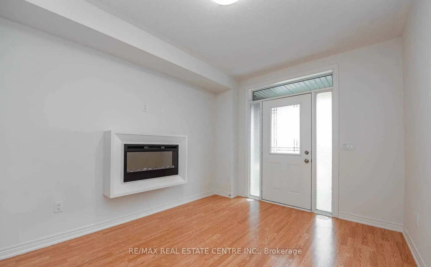 3007, Max Khan, 1010 - JM Joshua Meadows, Oakville