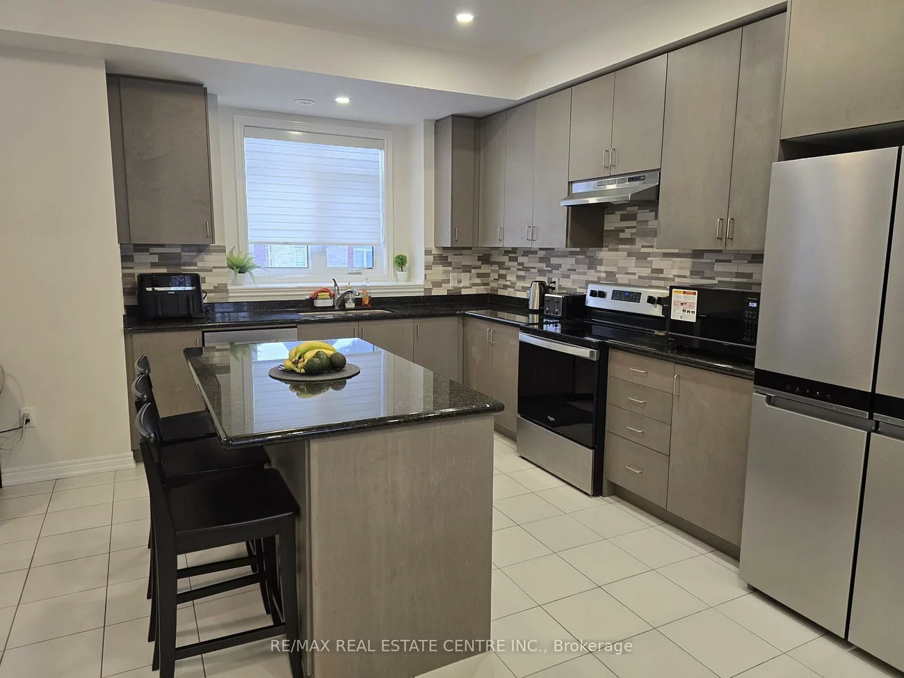 3007, Max Khan, 1010 - JM Joshua Meadows, Oakville