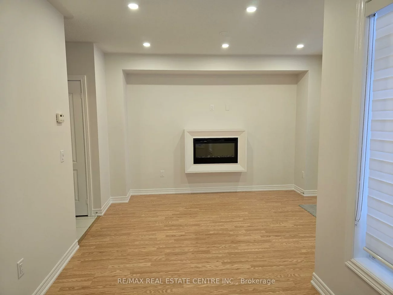 3007, Max Khan, 1010 - JM Joshua Meadows, Oakville