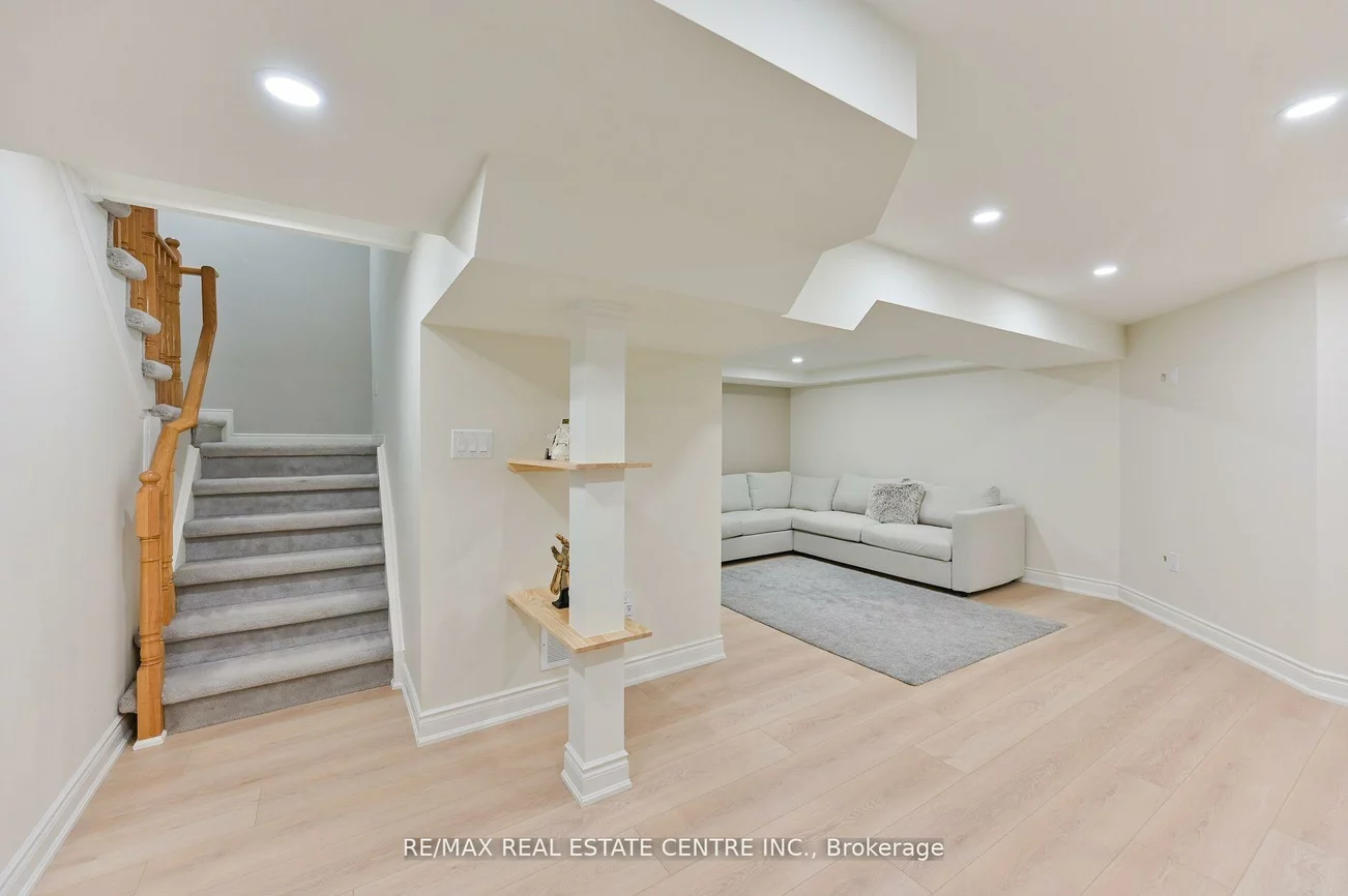 2559, Addingham, 1004 - CV Clearview, Oakville