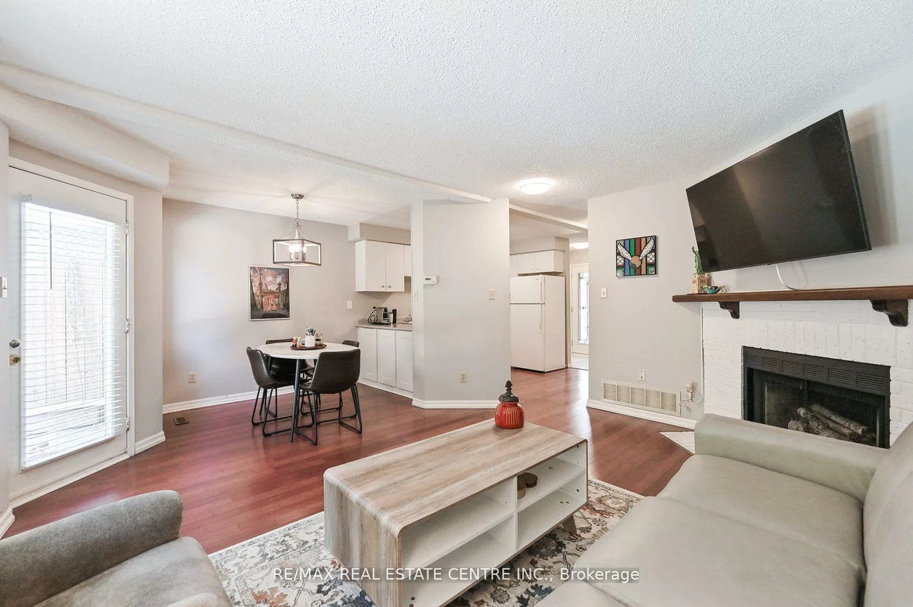 2559, Addingham, 1004 - CV Clearview, Oakville