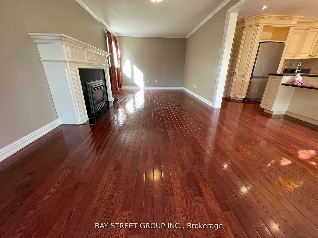 2079, Pineview, 1018 - WC Wedgewood Creek, Oakville