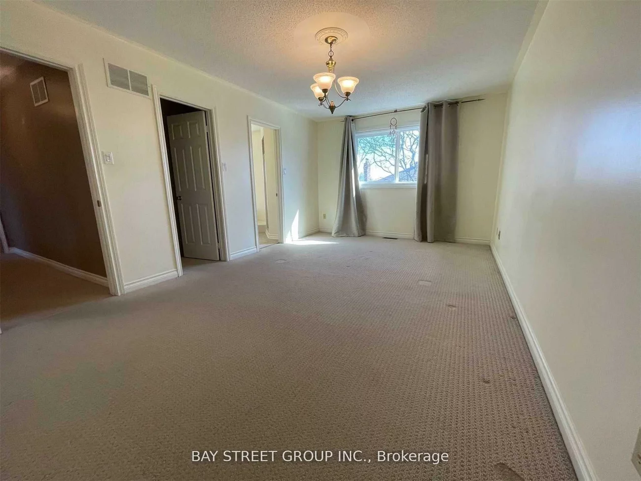 2079, Pineview, 1018 - WC Wedgewood Creek, Oakville