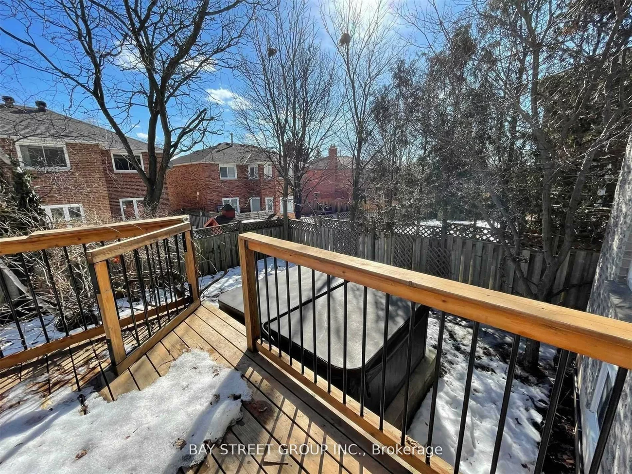 2079, Pineview, 1018 - WC Wedgewood Creek, Oakville