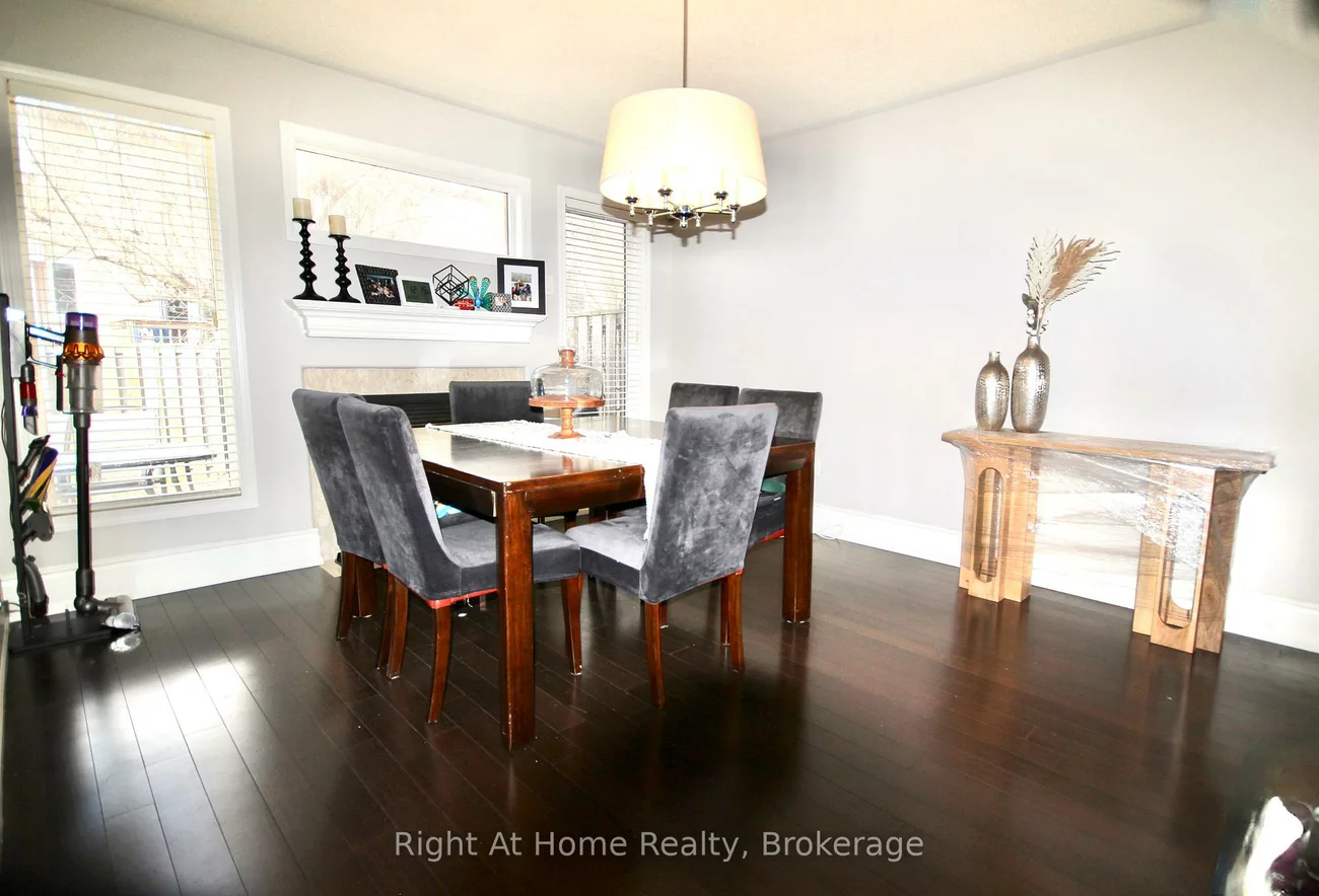 2253, Baronwood, 1019 - WM Westmount, Oakville