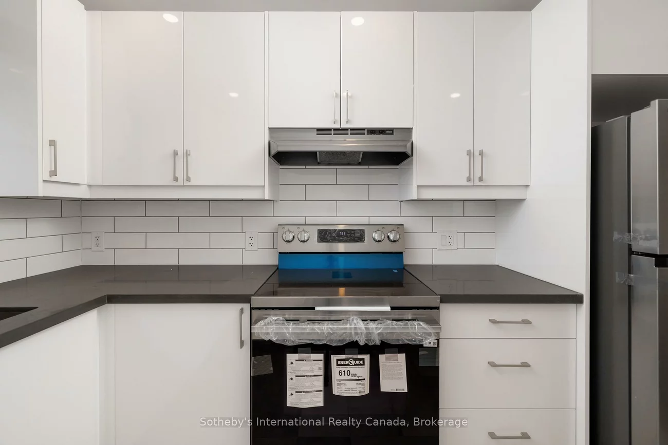 83, Wilson, 1002 - CO Central, Oakville