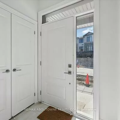 2184, Postmaster, 1019 - WM Westmount, Oakville