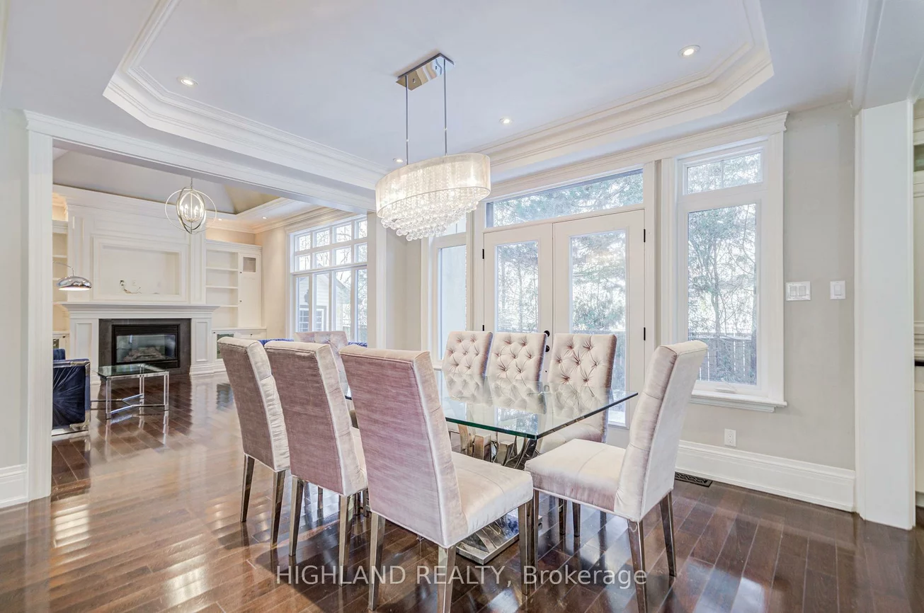 108, Livno, 1001 - BR Bronte, Oakville