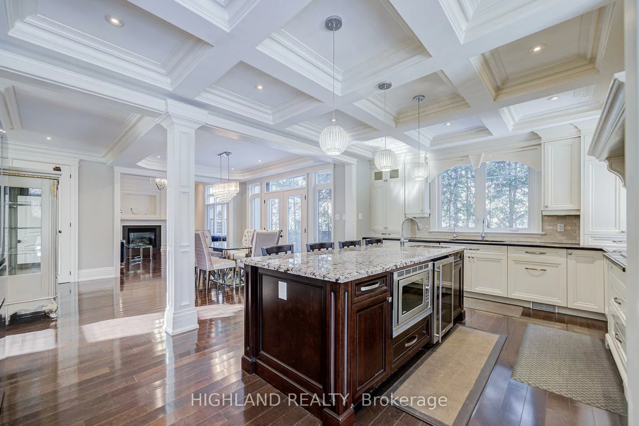 108, Livno, 1001 - BR Bronte, Oakville