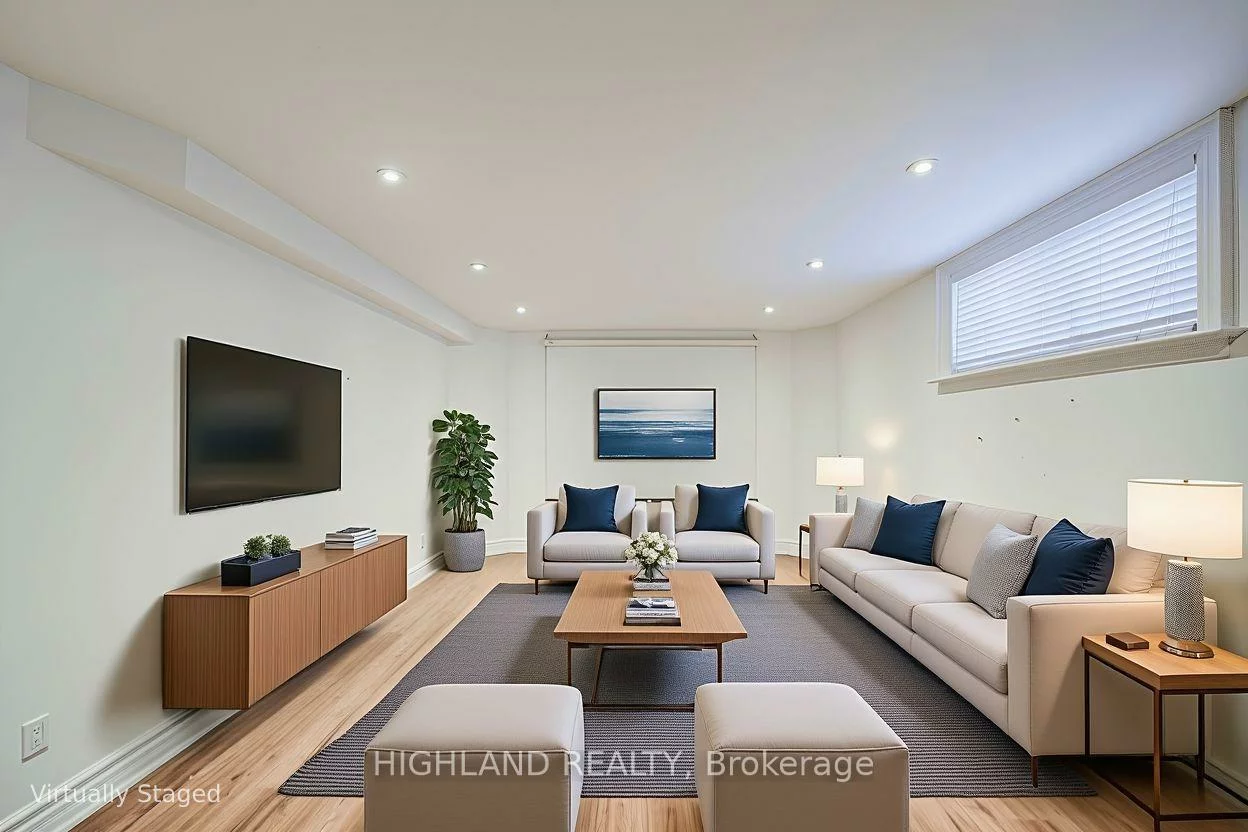 108, Livno, 1001 - BR Bronte, Oakville