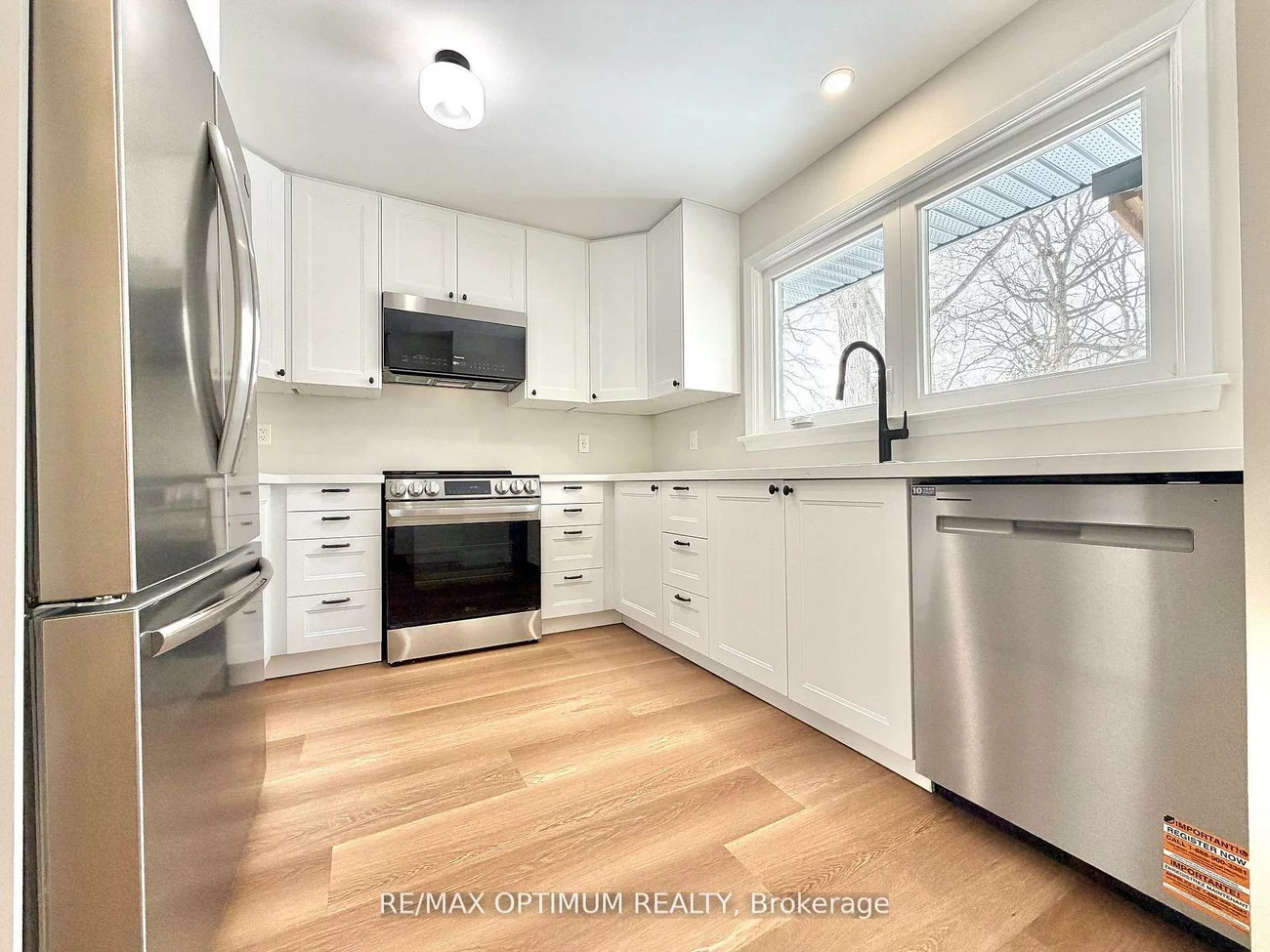 550, Third, 1020 - WO West, Oakville