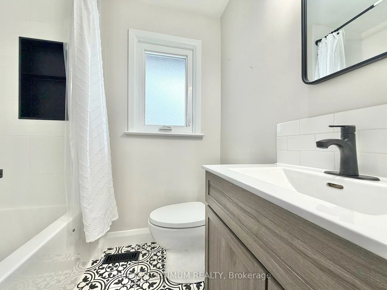 550, Third, 1020 - WO West, Oakville