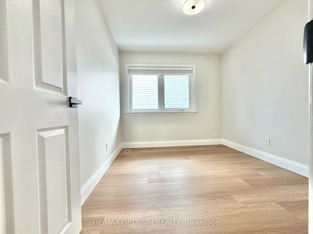 550, Third, 1020 - WO West, Oakville