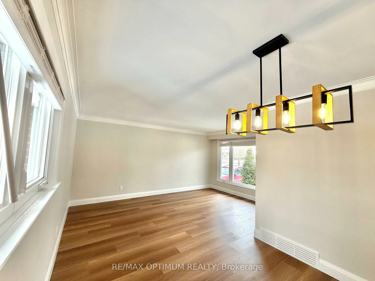 550, Third, 1020 - WO West, Oakville