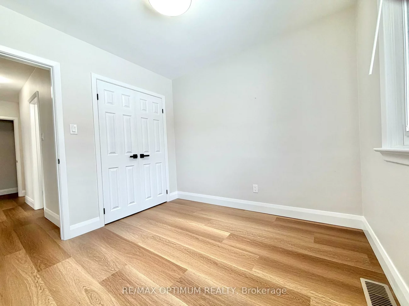 550, Third, 1020 - WO West, Oakville