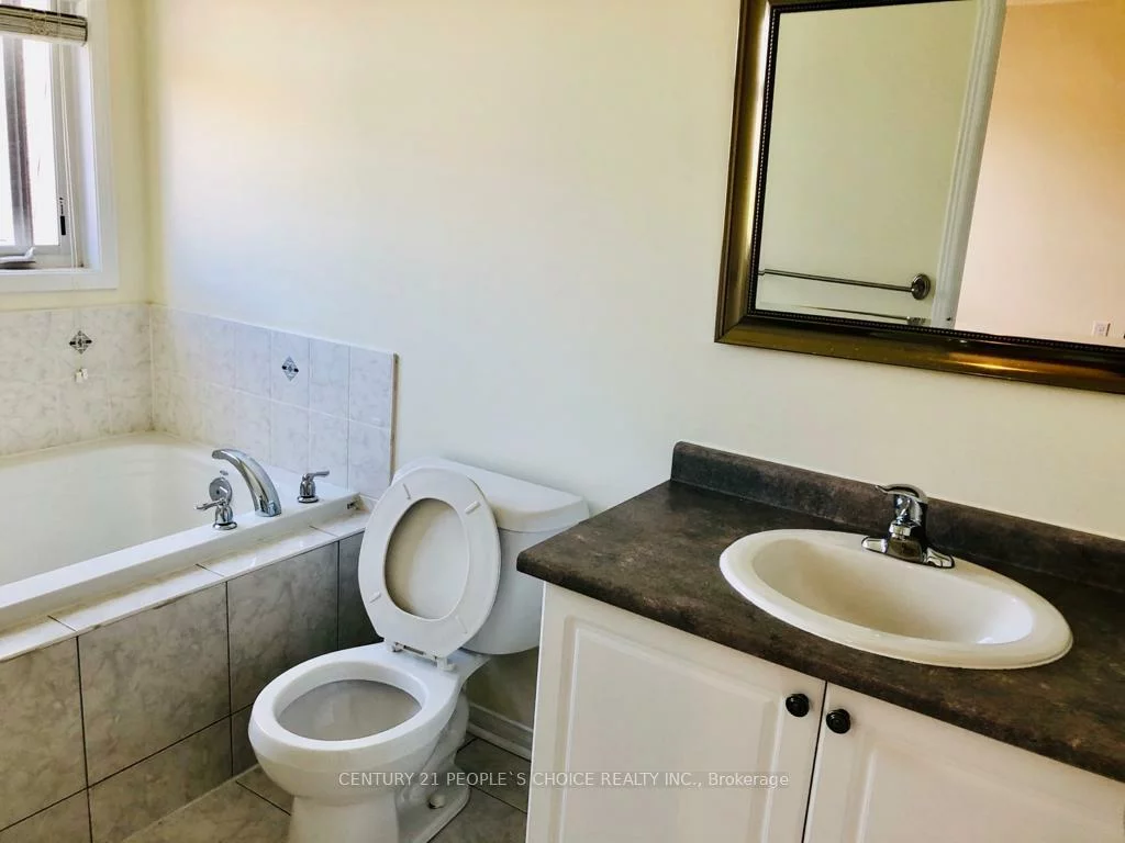 2171, Fiddlers, 1019 - WM Westmount, Oakville