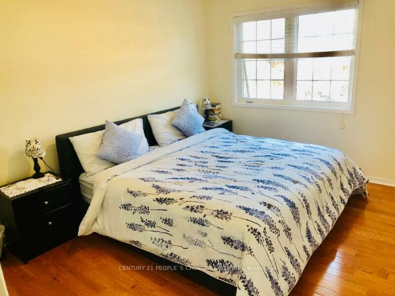 2171, Fiddlers, 1019 - WM Westmount, Oakville