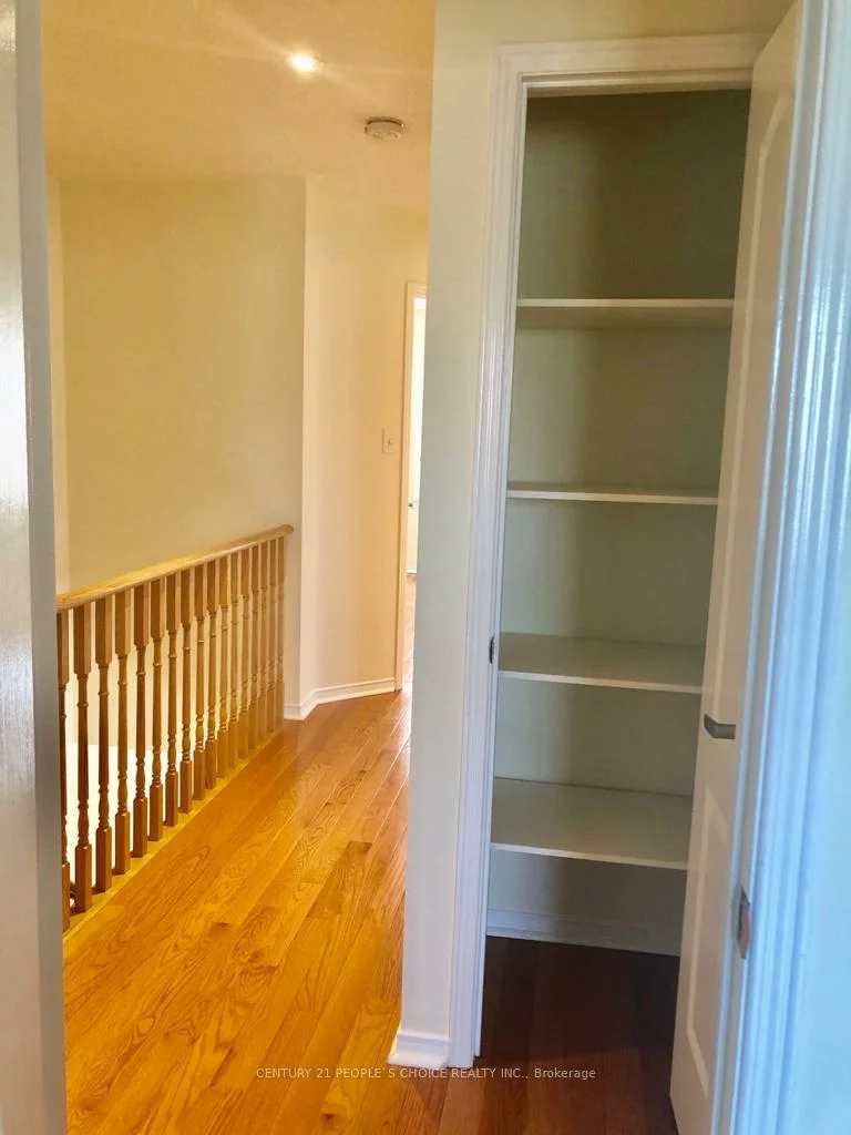 2171, Fiddlers, 1019 - WM Westmount, Oakville