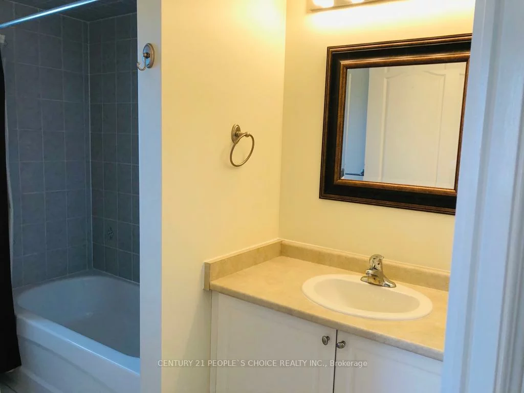 2171, Fiddlers, 1019 - WM Westmount, Oakville