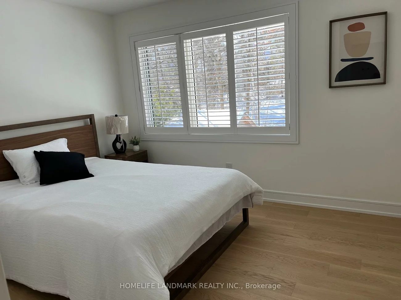 284, Woodland, 1006 - FD Ford, Oakville