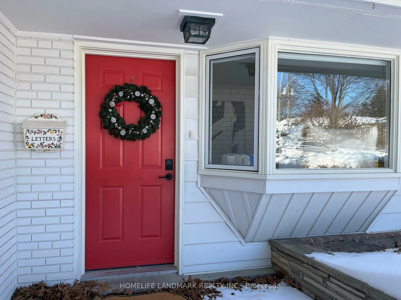 284, Woodland, 1006 - FD Ford, Oakville