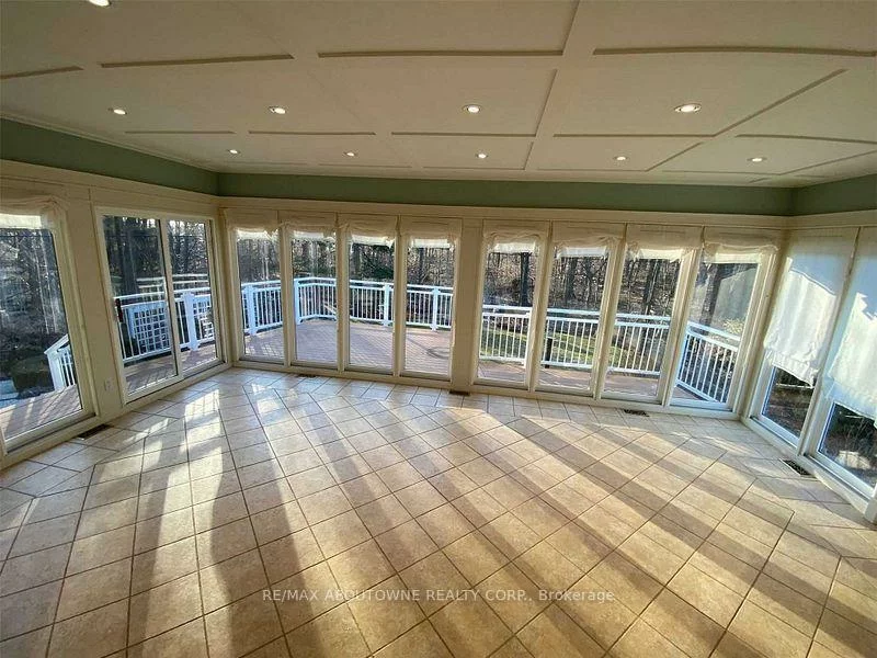 1306, Hixon, 1017 - SW Southwest, Oakville