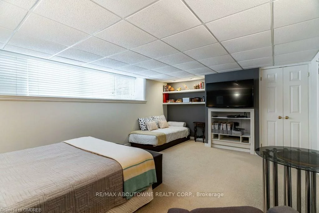 1306, Hixon, 1017 - SW Southwest, Oakville