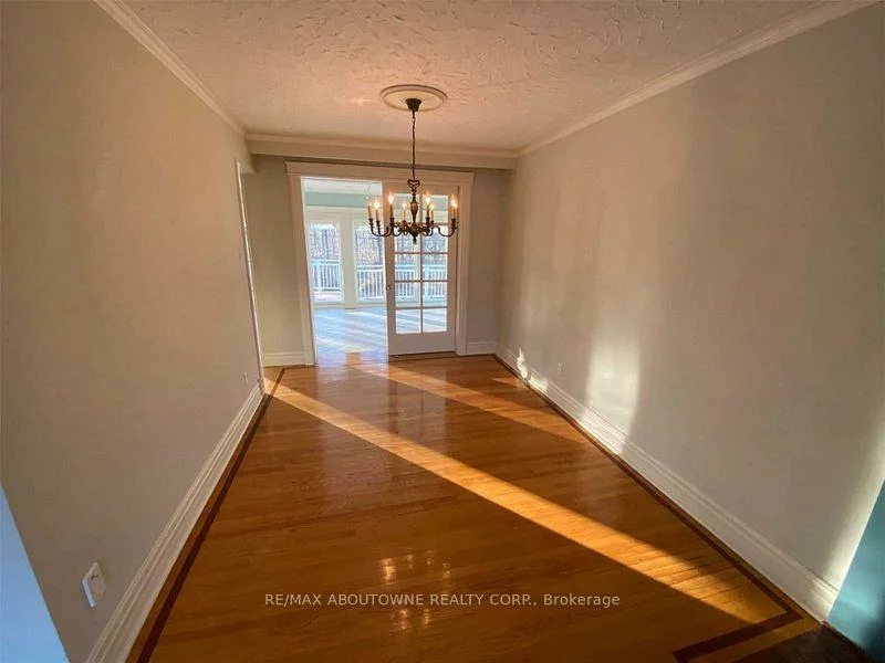 1306, Hixon, 1017 - SW Southwest, Oakville