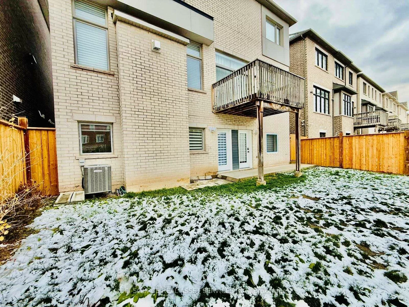 3186, Hines, 1008 - GO Glenorchy, Oakville