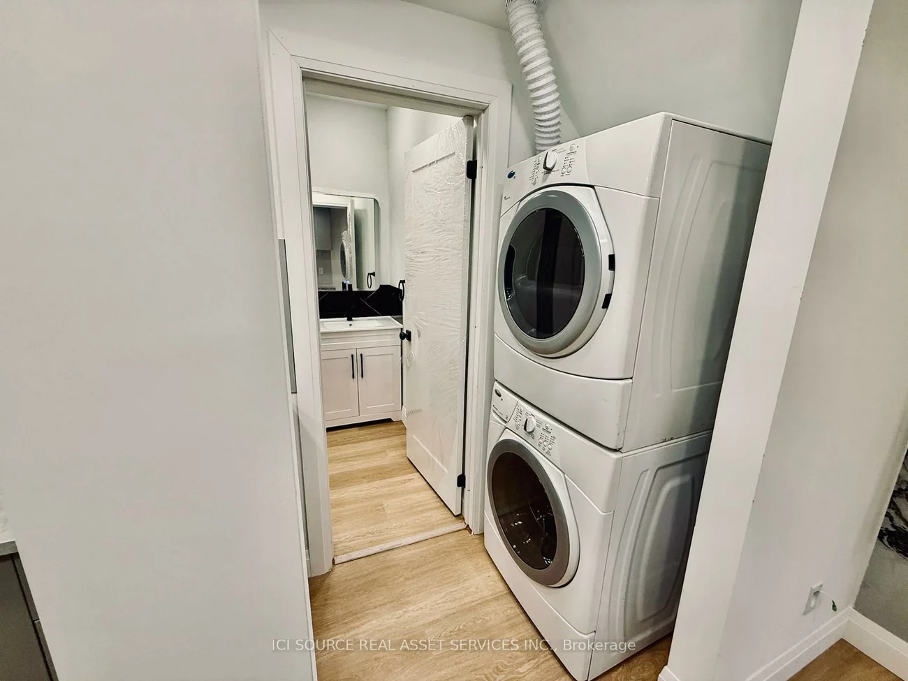 3186, Hines, 1008 - GO Glenorchy, Oakville