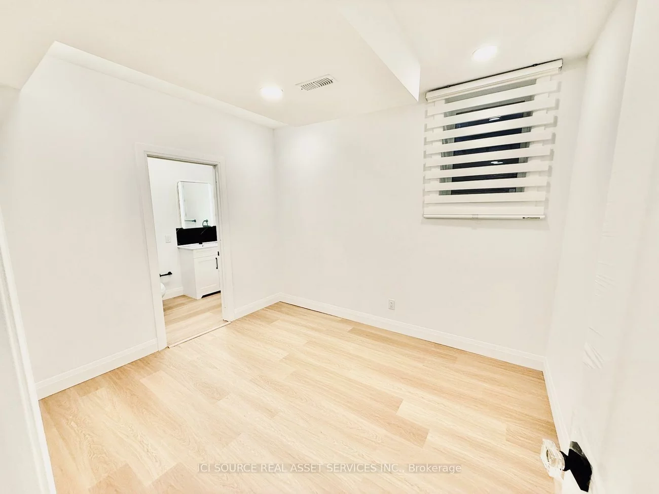 3186, Hines, 1008 - GO Glenorchy, Oakville