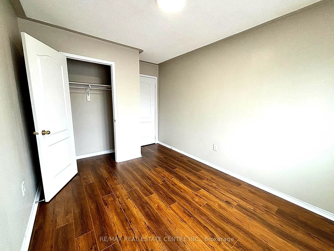 2250, Stone Glen, 1019 - WM Westmount, Oakville