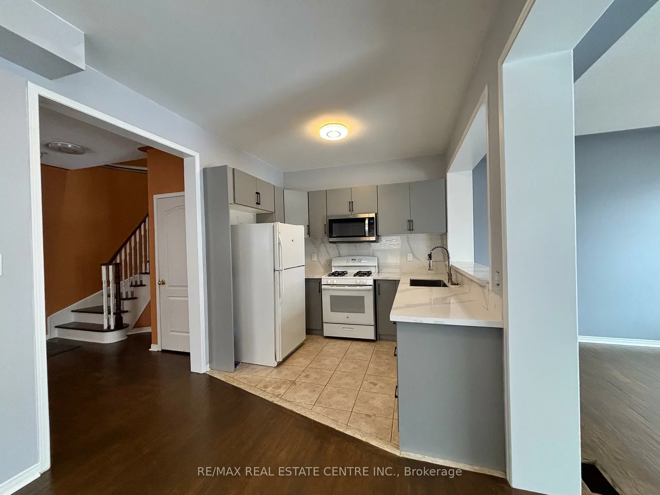 2250, Stone Glen, 1019 - WM Westmount, Oakville