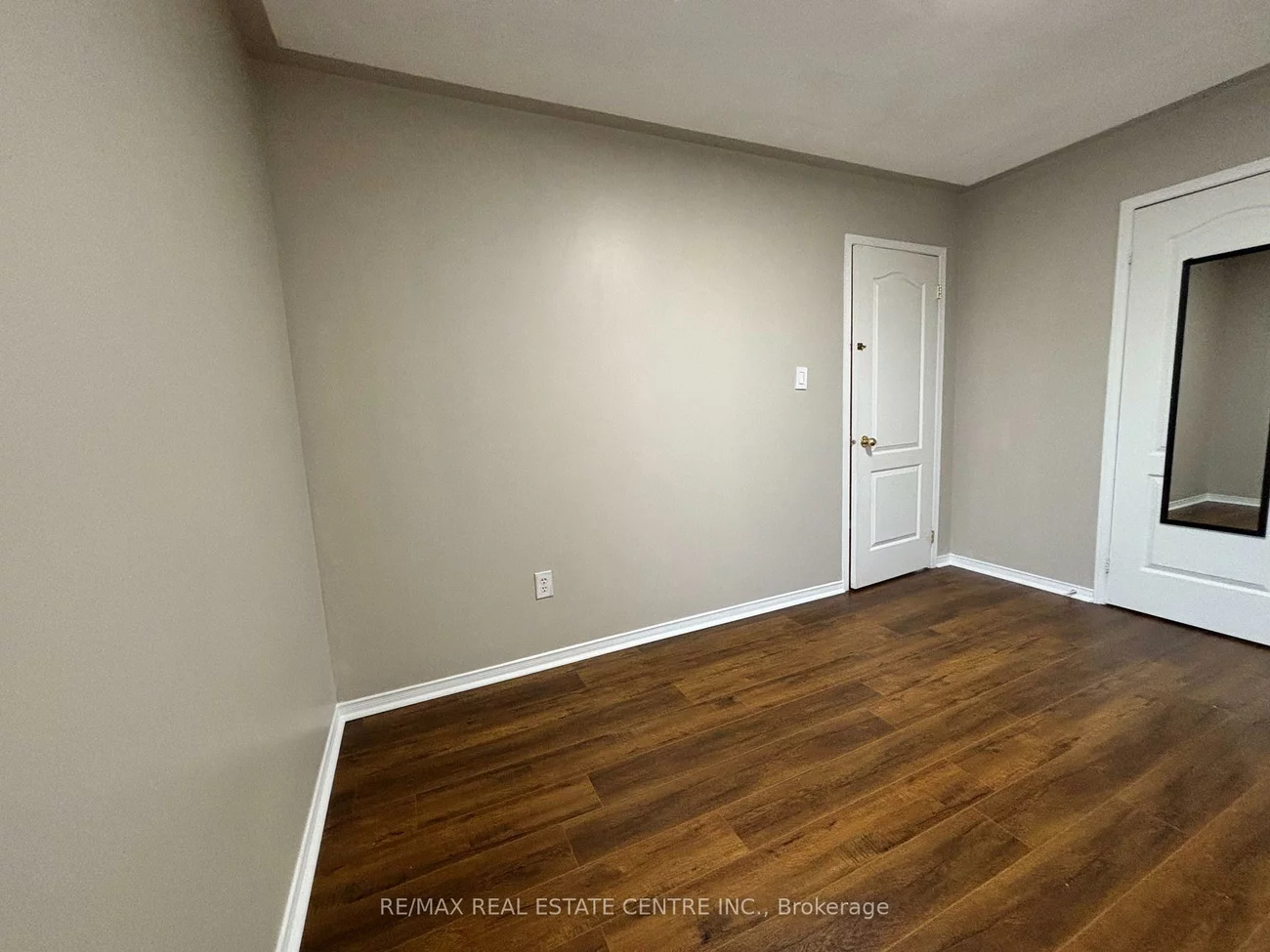 2250, Stone Glen, 1019 - WM Westmount, Oakville