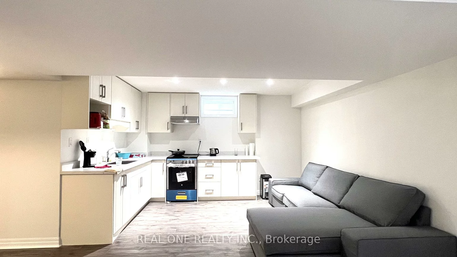 3462, Clayton, 1008 - GO Glenorchy, Oakville