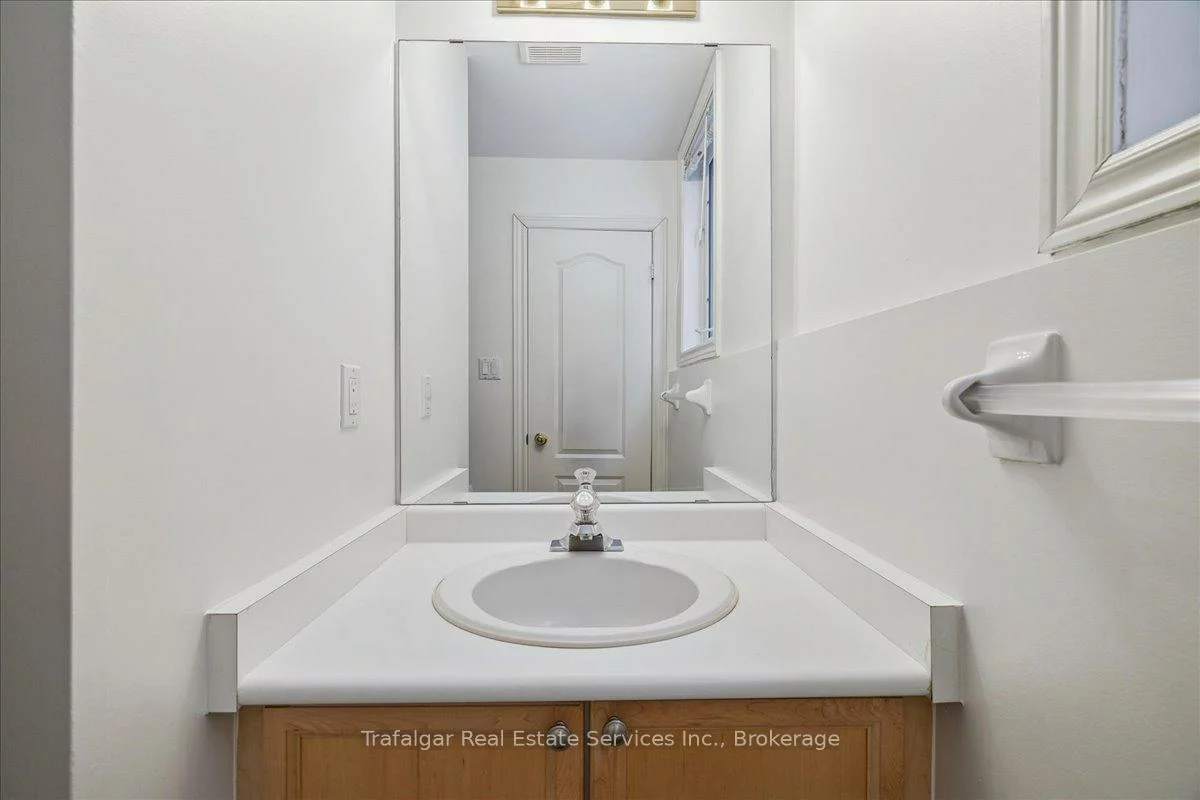 2400, Ennerdale, 1015 - RO River Oaks, Oakville