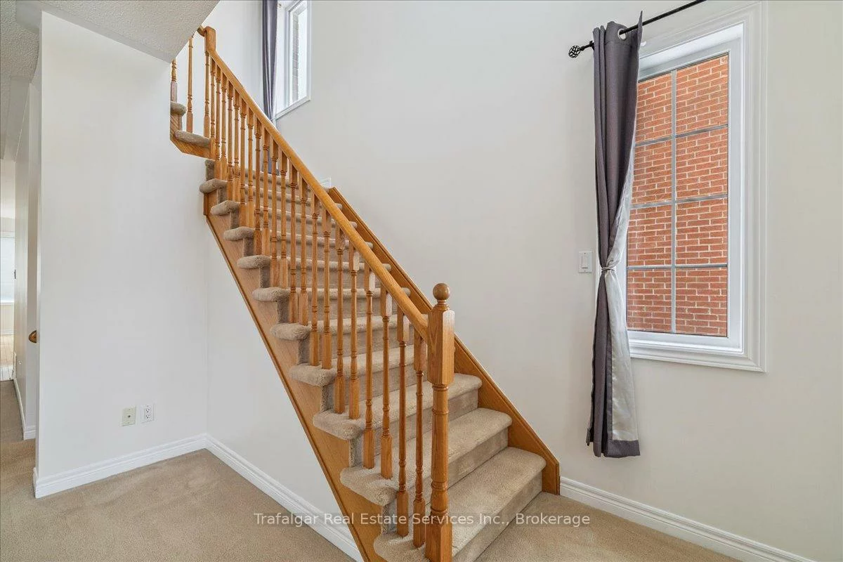 2400, Ennerdale, 1015 - RO River Oaks, Oakville