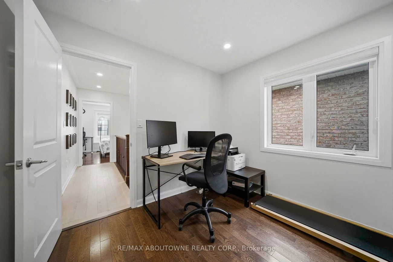 275, Ironside, 1008 - GO Glenorchy, Oakville