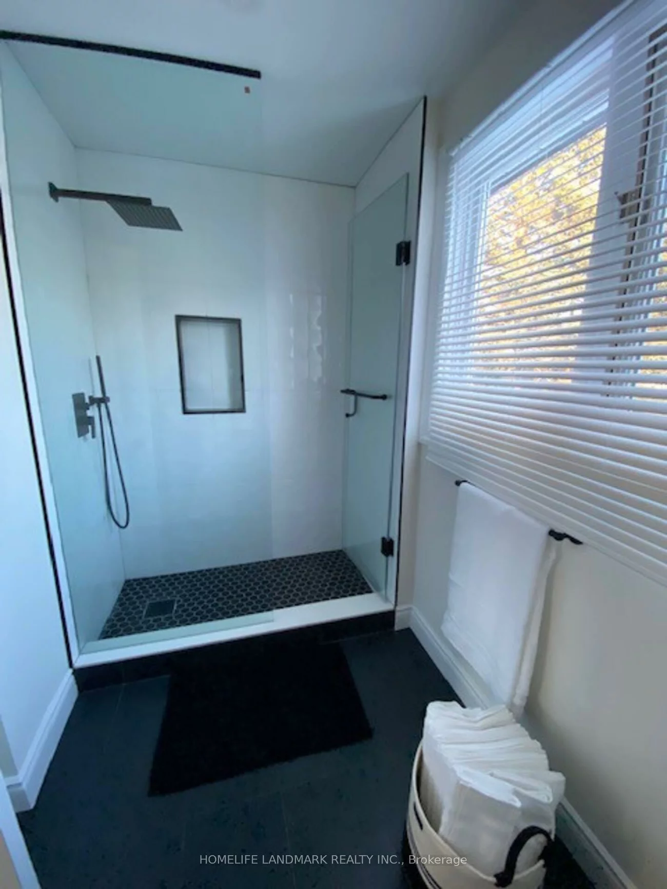 204, Weldon, 1020 - WO West, Oakville