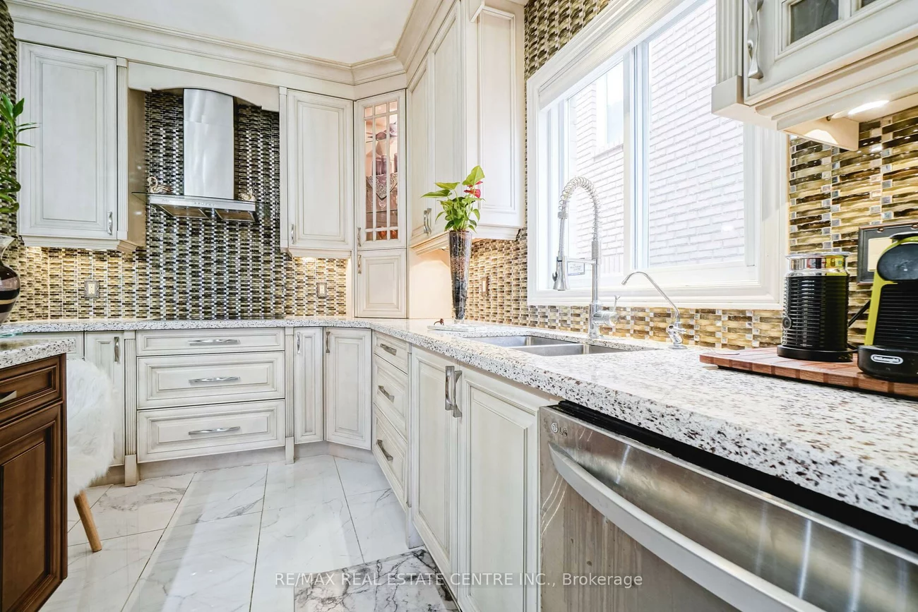 2427, Valley Heights Cres., 1015 - RO River Oaks, Oakville