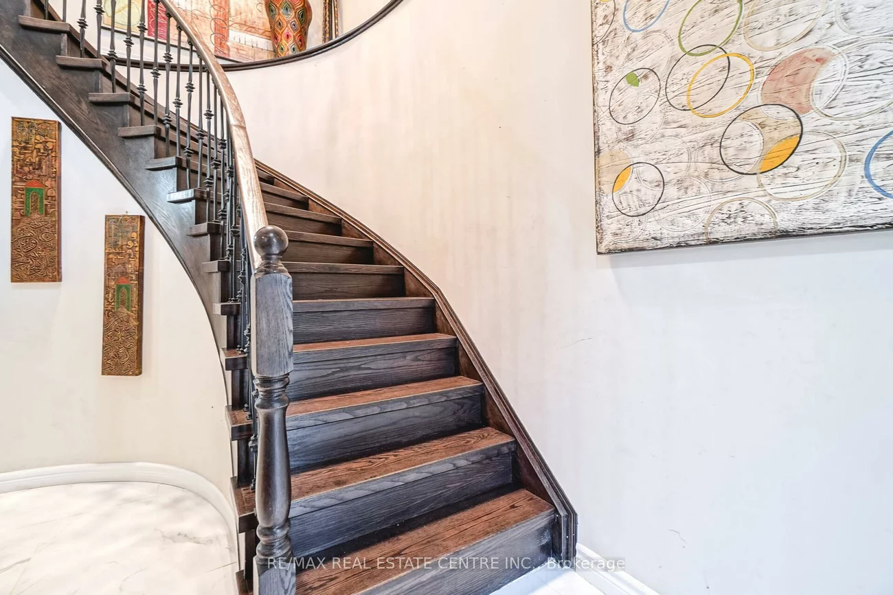 2427, Valley Heights Cres., 1015 - RO River Oaks, Oakville