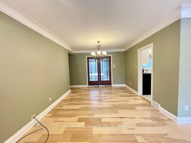 425, River Side, 1002 - CO Central, Oakville