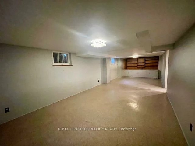 425, River Side, 1002 - CO Central, Oakville