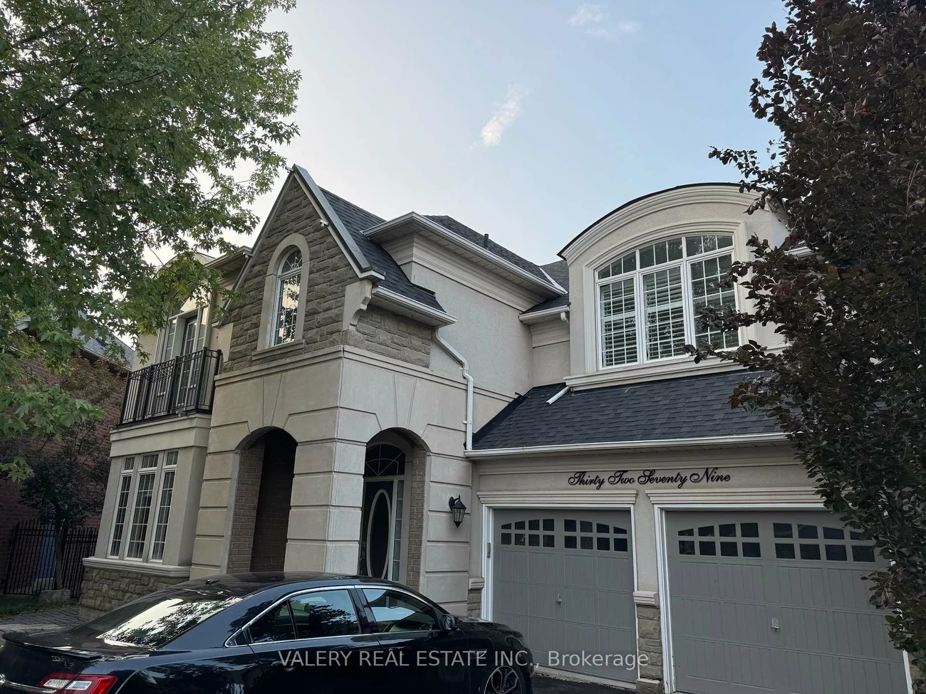 3279, Raspberry Bush, 1001 - BR Bronte, Oakville