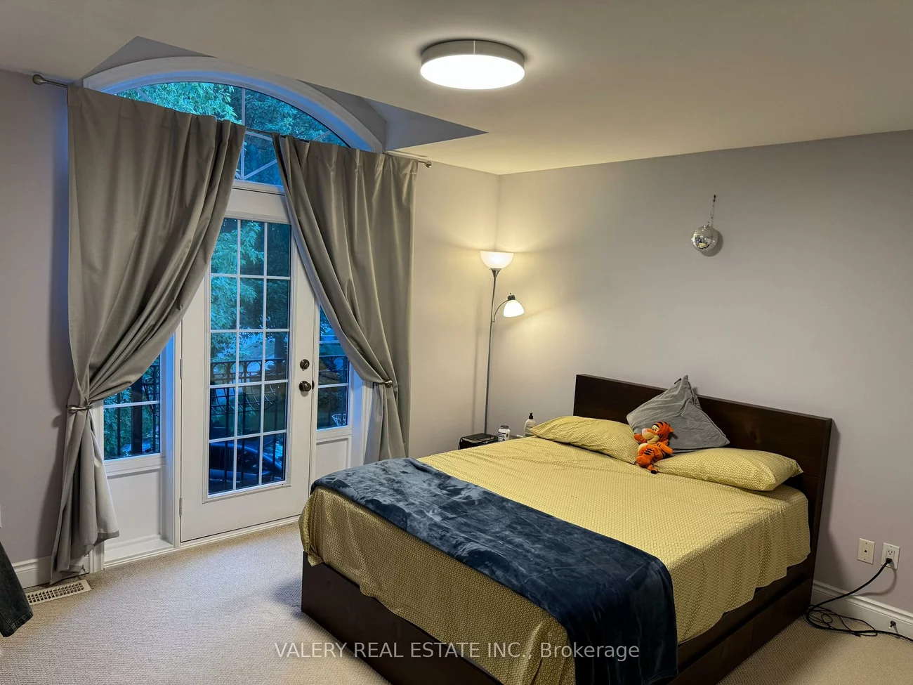 3279, Raspberry Bush, 1001 - BR Bronte, Oakville