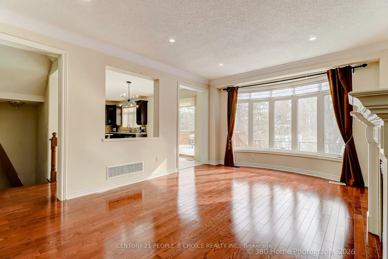 2168, Colonel William, 1000 - BC Bronte Creek, Oakville