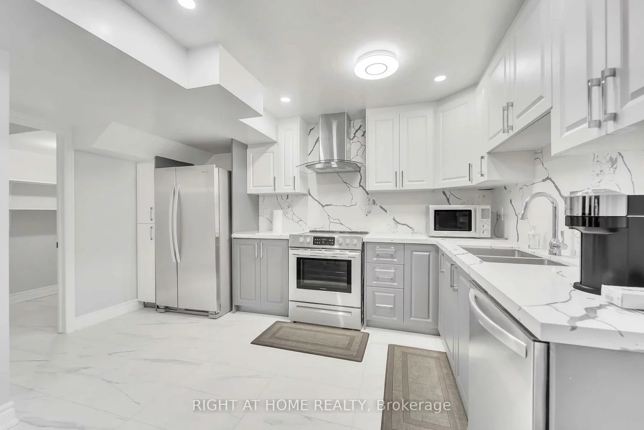 3253, Liptay, 1000 - BC Bronte Creek, Oakville